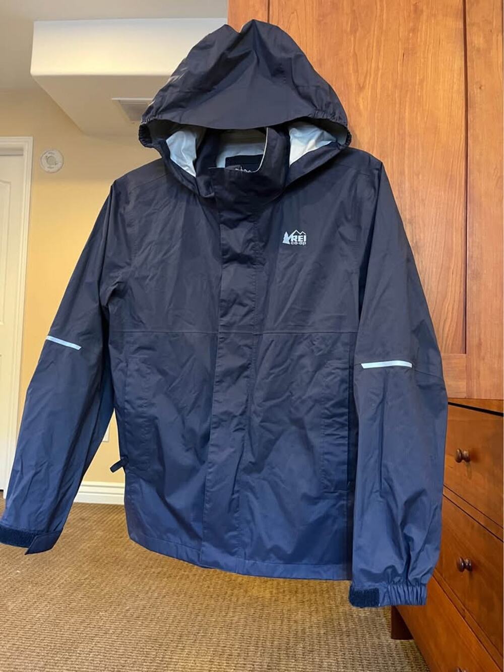🌧️💙REI co-op Rainier Rain Jacket. Kids L. EUC!💙🌧️